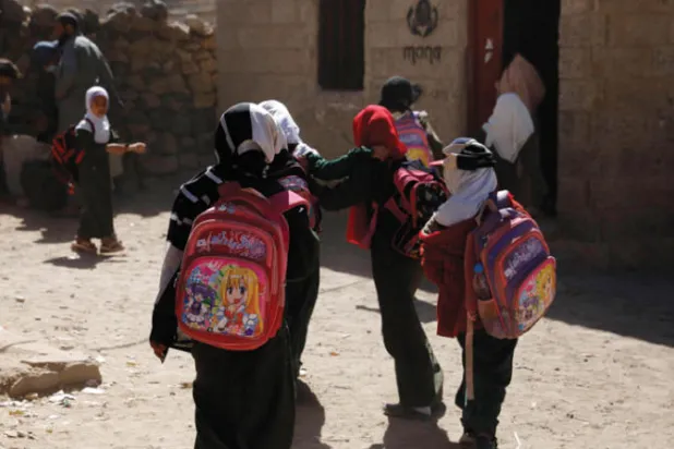 تحذيرات يمنية من انتهاكات ضد الأطفال في مراكز الحوثيين الصيفية