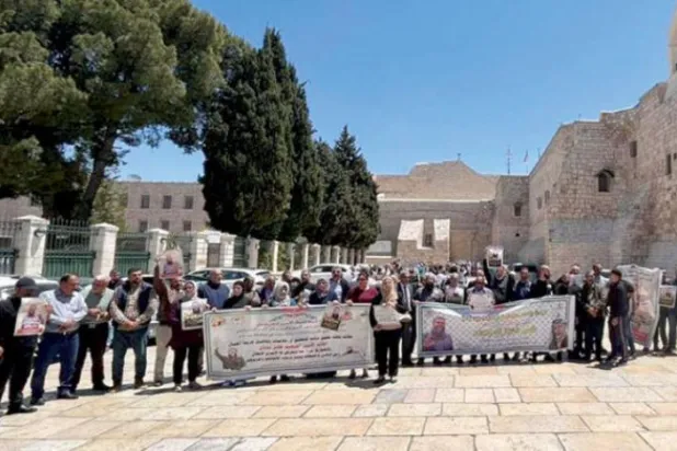 اسرائیلی جیل میں خضر عدنان  ہلاکت کی مذمت میں چرچ آف دی نیٹیٹی کے سامنے احتجاجی مظاہرہ (وفا)