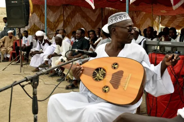 Hartumlular savaşın yaralarını sanat ve sporla sarıyor