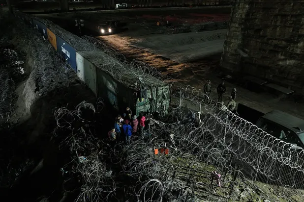 ABD hükümetiyle Teksas eyaleti arasında sınır güvenliğiyle ilgili yetki anlaşmazlığı sürüyor