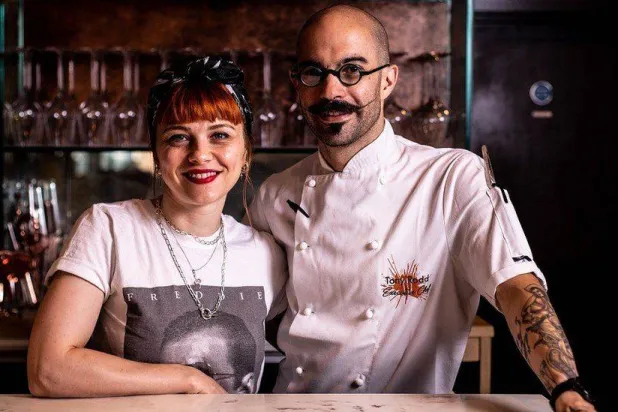 توني رود وزوجته استثمرا مدّخراتهما في مشروع لم يدُم (مواقع التواصل)