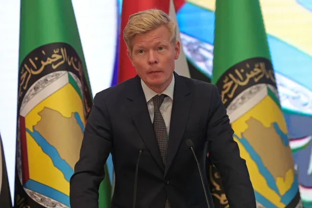 المبعوث الأممي لليمن هانس غروندبرغ خلال مشاركته في مشاورات اليمنية ـ اليمنية برعاية خليجية في نهاية مارس 2022 (أ.ف.ب)