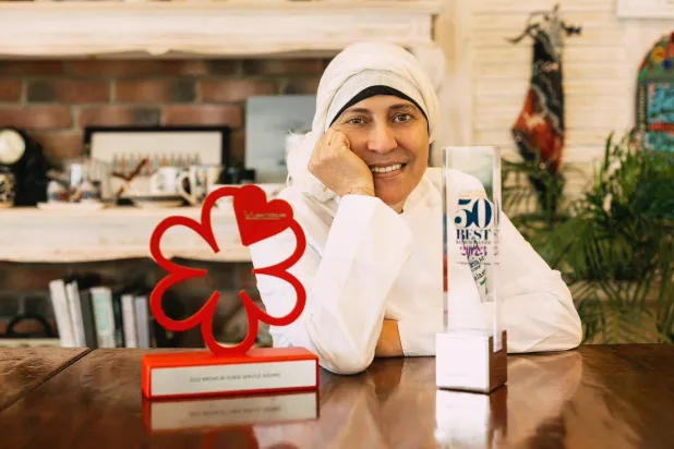 الشيف سلام دقّاق الحائزة جائزة ميشلان ولقب أفضل طاهية في الشرق الأوسط وشمال أفريقيا 2022 (صور دقّاق)