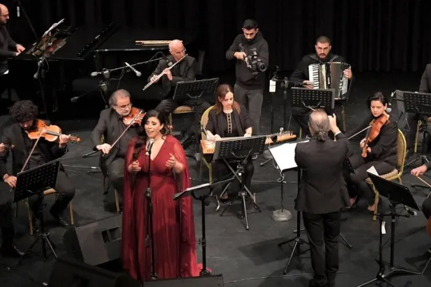 قصائد غنّتها رميا من كلمات أحد أعظم شعراء لبنان (الجهة المنظّمة)