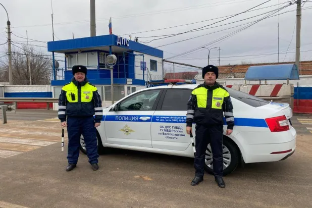 شرطيان روسيان (أرشيفية - وزارة الشؤون الداخلية الروسية عبر تلغرام)