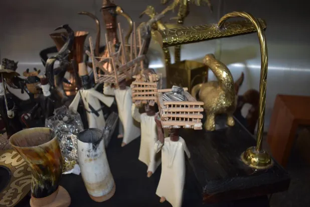 الأنتيكات في المعرض تحاكي التاريخ (المتحف القومي للحضارة المصرية)