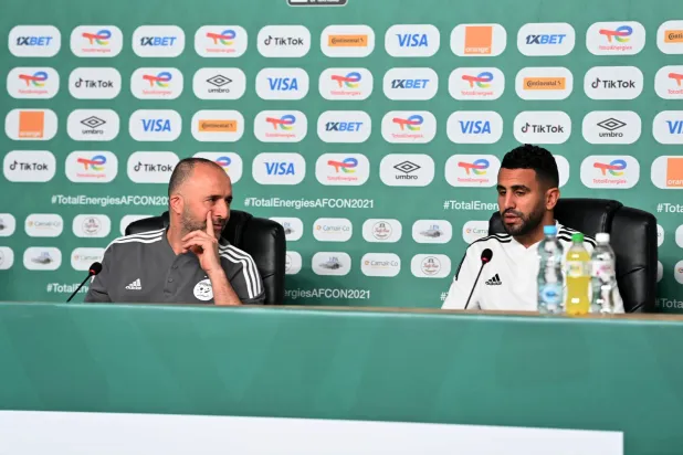 جمال بلماضي دافع عن قائد منتخبه رياض محرز (غيتي)