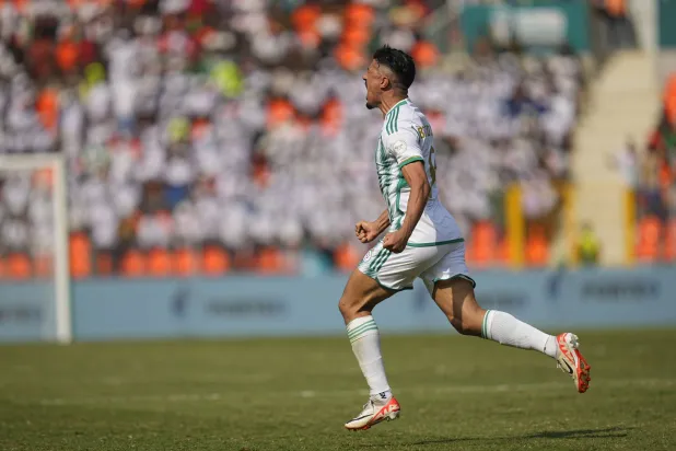 بغداد بونجاح مهاجم منتخب الجزائر (غيتي)