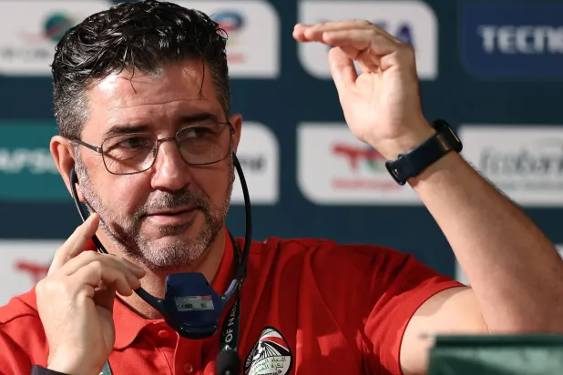 روي فيتوريا مدرب مصر خلال المؤتمر الصحافي (أ.ف.ب)