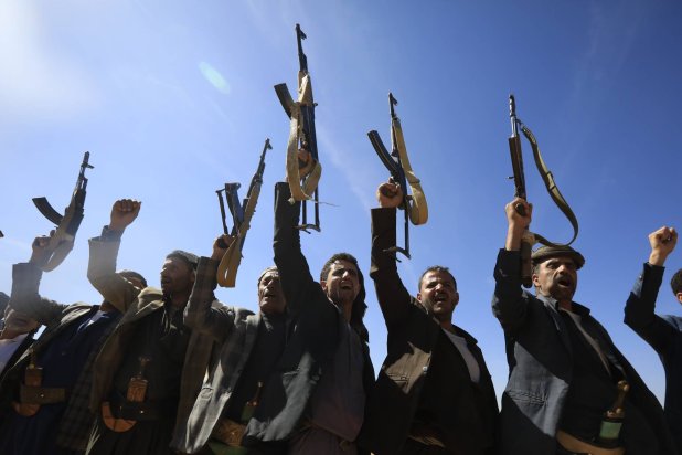 قوات أميركية وبريطانية تنفذ جولة جديدة من الضربات على الحوثيين باليمن