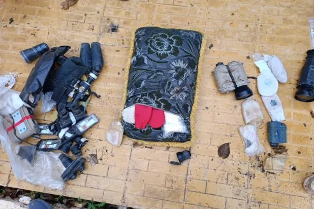 عينات من المخدرات التي عثرت عليها فصائل التسويات الثلاثاء