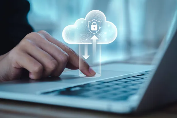 هل يصحّ تخزين البيانات الحسّاسة على السحابة؟