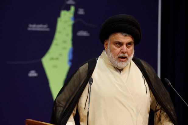 الصدر لا يعلق على الانسحاب الأميركي ويدعو للإفراج عن المعتقلين «المقاومين»