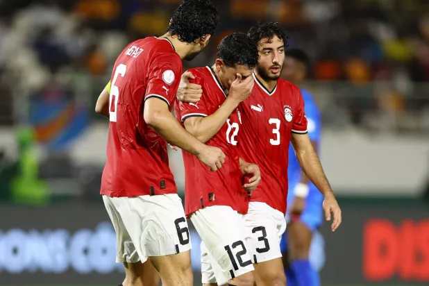 حسرة لاعبي المنتخب المصري عقب المباراة. (رويترز)