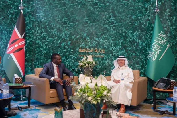جانب من اجتماع وزير الطاقة السعودي مع نظيره الكيني في العاصمة السعودية (موقع وزارة الطاقة السعودية)