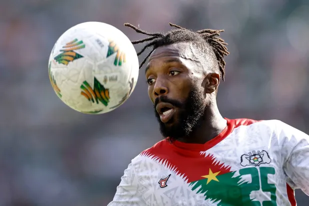 ستيف ياغو مدافع منتخب بوركينا فاسو (أ.ف.ب)