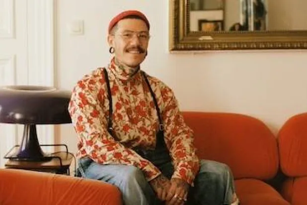 أدريان أبيولازا