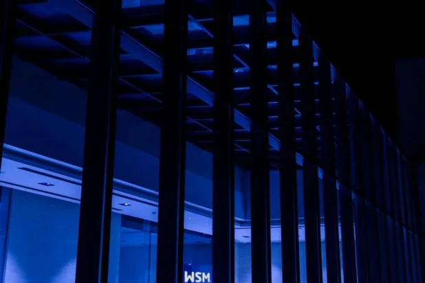 يبلغ الحد الأدنى لعدد الأسهم التي يمكن الاكتتاب بها من قبل كل مستثمر مؤهل 10 أسهم.. في حين يبلغ الحد الأقصى 97490 سهماً (موقع الشركة)