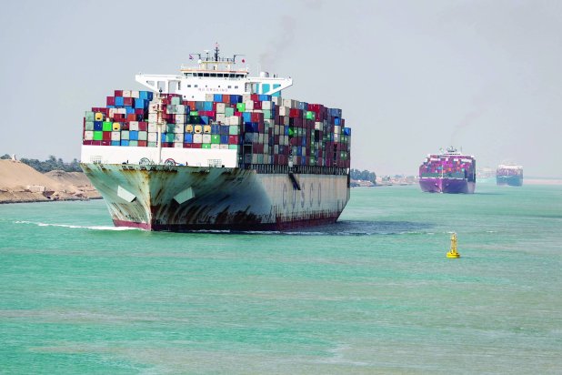 «صندوق النقد» يرفع توقعاته للنمو العالمي