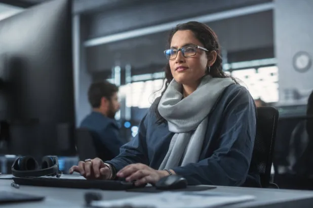 الذكاء الاصطناعي يشكل تهديداً وشيكاً للنساء في المجتمعات المحافظة