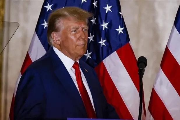 Trump, bir kadına tecavüz suçlamasıyla ilgili "zarar tazminatı" davasında ifade verdi