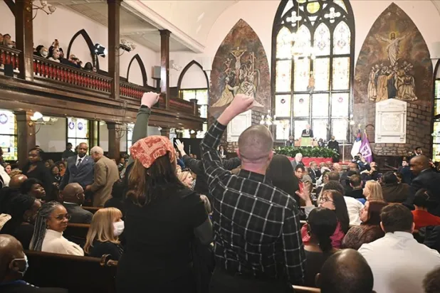 Biden'ın konuşması, Gazze için "şimdi ateşkes" sloganlarıyla bölündü