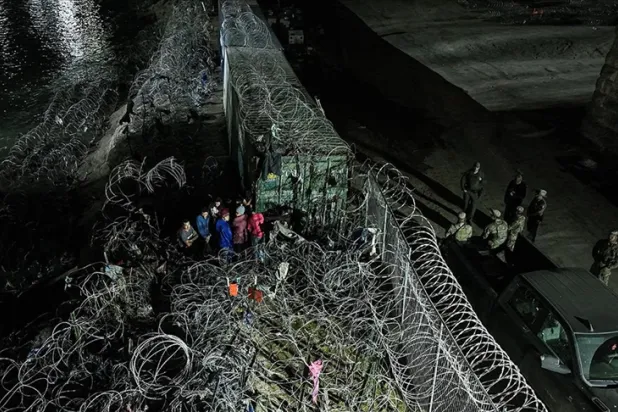 ABD'de Latin sivil hakları grubu, Teksas Valisi'ni aşırılıkçıları şiddete yönlendirmekle suçladı