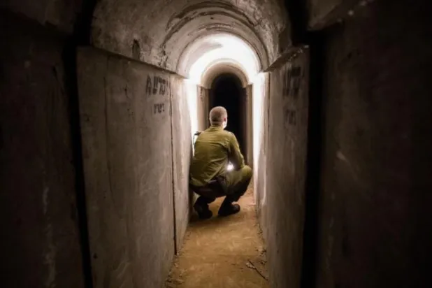 İsrail, Gazze tünellerindeki radyolar aracılığıyla esirlere mesaj iletti