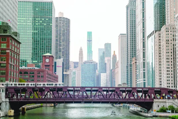 مدينة تجذب أهل البلاد والسياح من كل أصقاع العالم (نيويورك تايمز)