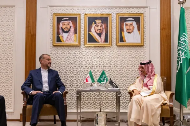 İran ve Suudi Arabistan dışişleri bakanları "ikili ilişkiler ile bölgesel konuları" görüştü