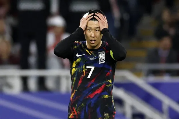 سون بدا مصدوماً مما جرى (رويترز)