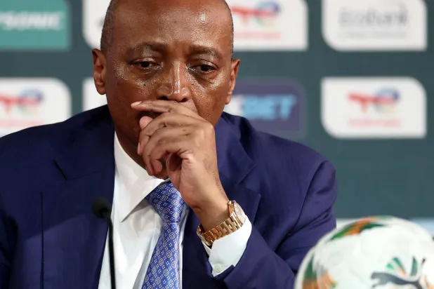 موتسيبي خلال المؤتمر الصحافي في أبيدجان (أ.ف.ب)