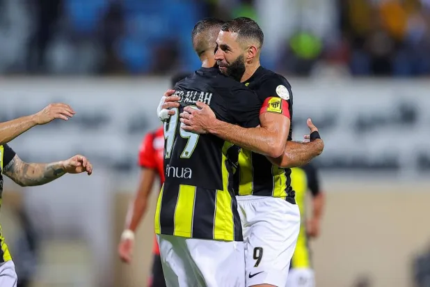 بنزيمة أكد أنه يعيش تحدياً كبيراً في الدوري السعودي (تصوير: يزيد السمراني)