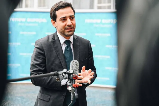 فرانسیسی وزیر خارجہ سٹیفن سیگورنٹ (ایکس پلیٹ فارم پر ان کا اکاؤنٹ سے لی گئی تصویر)