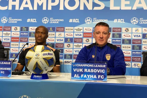 رازوفيتش مدرب فريق الفيحاء في المؤتمر الصحافي (الشرق الأوسط)