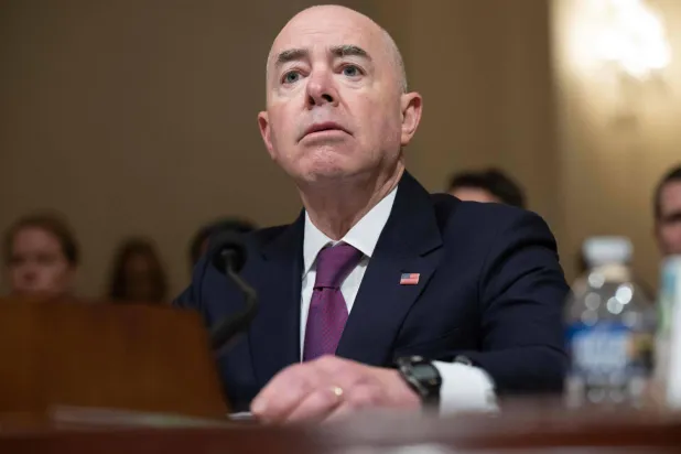 ABD'de 150 yıl sonra bir ilk: İç Güvenlik Bakanının görevden alınma istemi Temsilciler Meclisi’nde kabul edildi