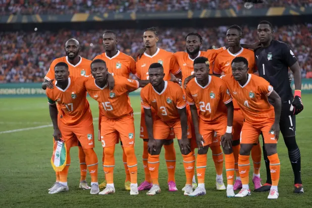 تشكيلة «كاف» المثالية ضمت 3 لاعبين من كوت ديفوار (أ.ب)