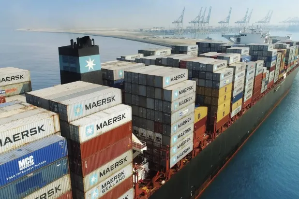 يعمل اتحاد غرف دول مجلس التعاون الخليجي على تسهيل انسيابية السلع بين البلدان الأعضاء (الشرق الأوسط)