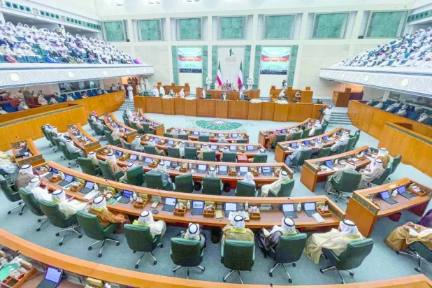 Kuveyt hükümeti meclisi boykot etti