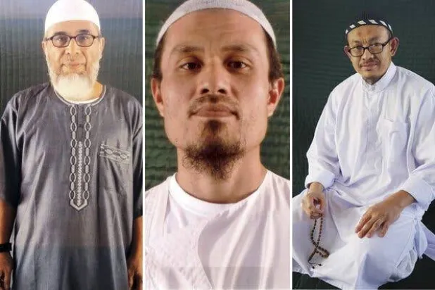 من اليسار المعتقل الإندونيسي إنسيب نورجمان المعروف بالحنبلي والمتهمان الماليزيان الآخران محمد نذير بن لاب ومحمد فاريك بن أمين في صور قدمها محاموهما (نيويورك تايمز)