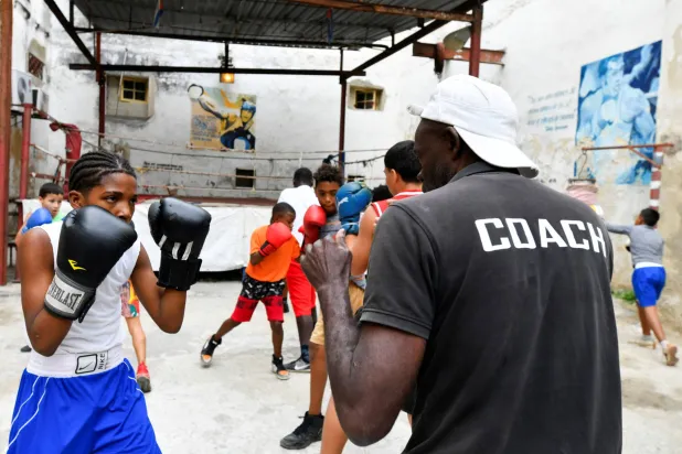 «لا فينكا» المدرسة الوطنية للملاكمة في واخاي (رويترز)