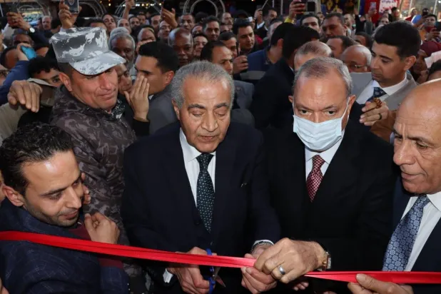 المصيلحي خلال افتتاح معرض «أهلاً رمضان» بشبرا الخيمة (وزارة التموين)