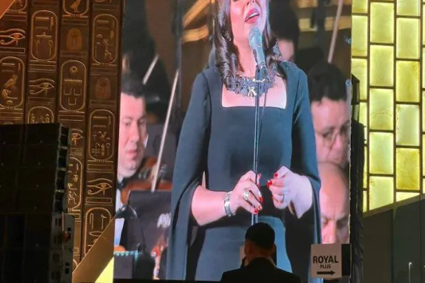 المصرية مروة ناجي تتألق في حفل «100 سنة أم كلثوم»