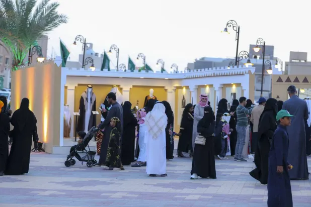 جانب من الفعاليات التي نظمتها وزارة الثقافية بمناسبة  فعاليات بيوم التاسيس بالحى الدار البيضاء الثاني. (تصوير: سعد الدوسري)