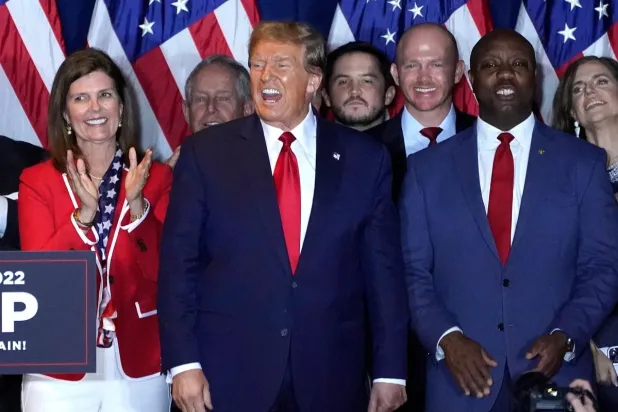 الرئيس الأميركي السابق دونالد ترمب خلال الفعالية الانتخابية في كارولاينا الجنوبيّة (أ.ف.ب)