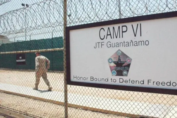 معسكر غوانتانامو حيث يحتجز أسرى «القاعدة» و«طالبان» (نيويورك تايمز)