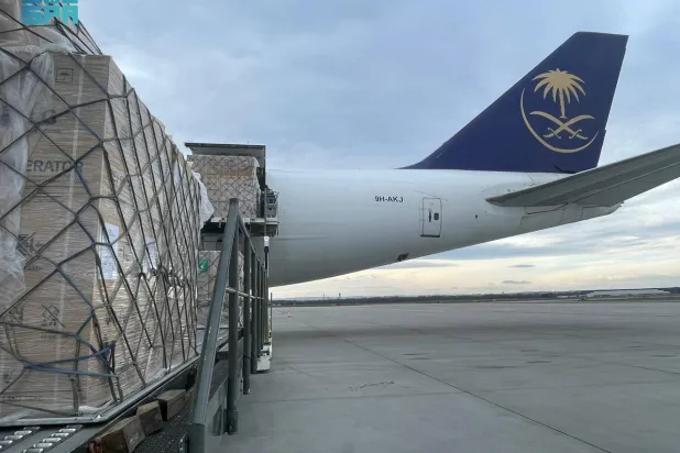 
 
هواپیمای حامل کمک سعودی در فرودگاه رززوو لهستان (واس)