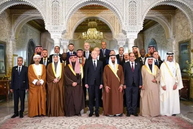 وزراء الداخلية العرب في قصر قرطاج مع الرئيس التونسي بعد انتهاء مؤتمرهم السنوي (من صفحة رئاسة الجمهورية التونسية)