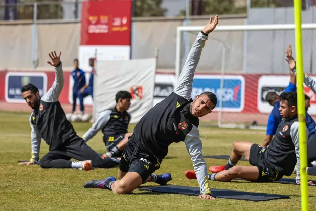 لاعبو الأهلي يستعدون لمواجهة يانغ أفريكانز التنزاني (النادي الأهلي)