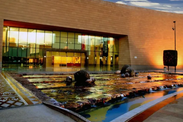 
دانش پژوهان رشته موزه شناسی با کسب دانش و مهارت های لازم می توانند در زیرمجموعه های این رشته کار کنند (واس)